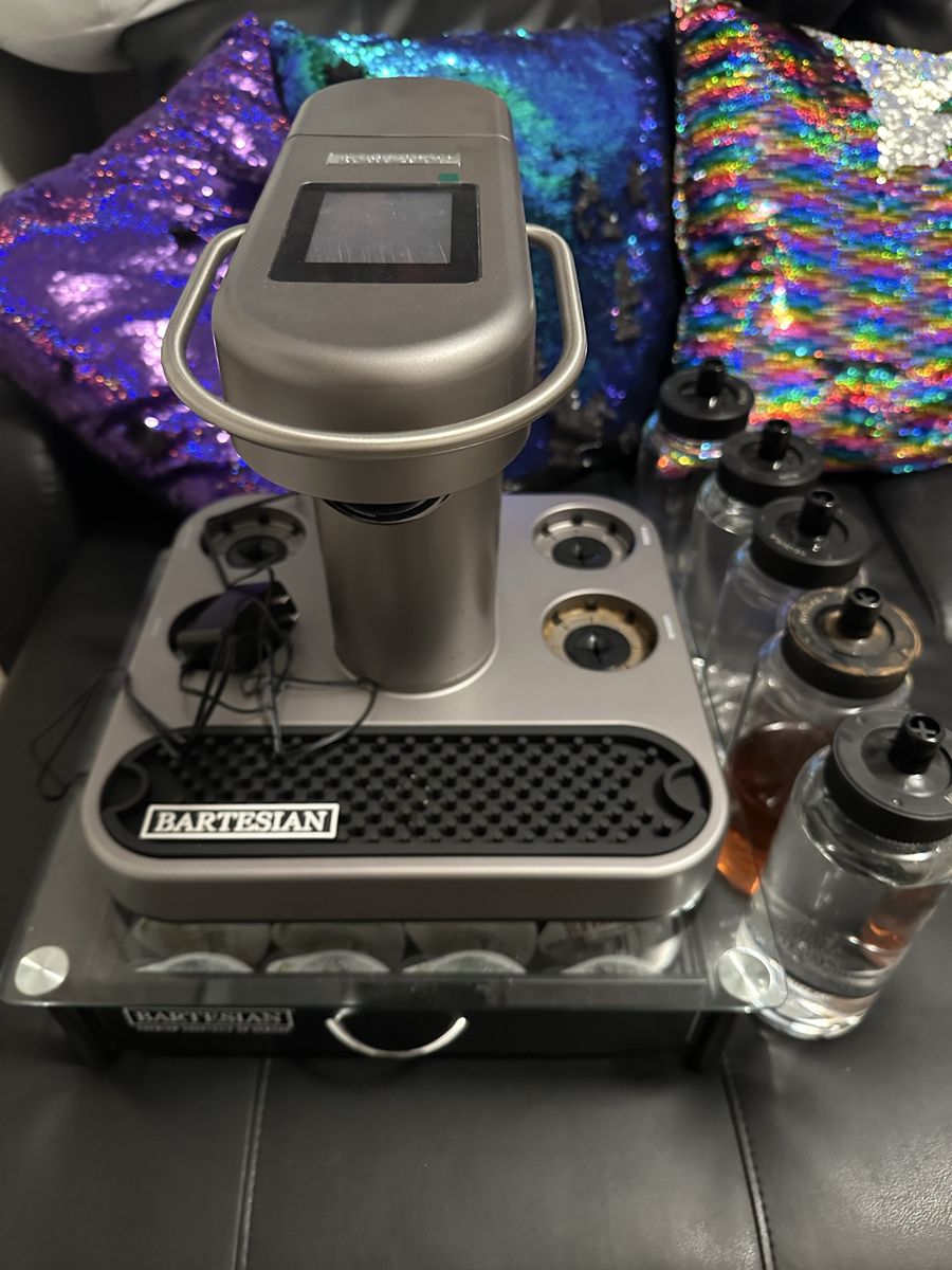 Main image 3