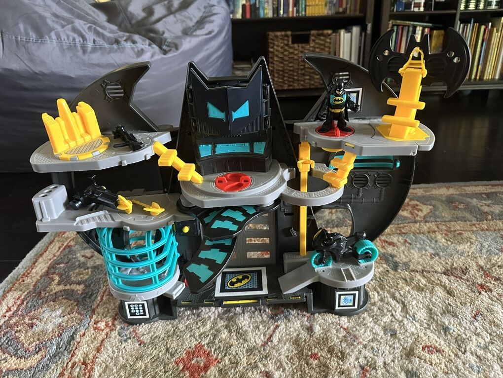 Imaginext Batcave