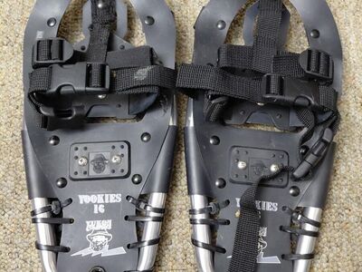 YUKON Charlies yookies 16 inch snow shoes New condition