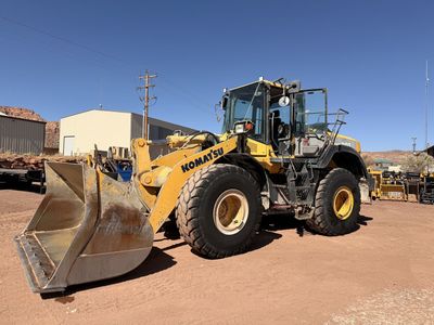 2017 Komatsu WA380 Wheel Loader