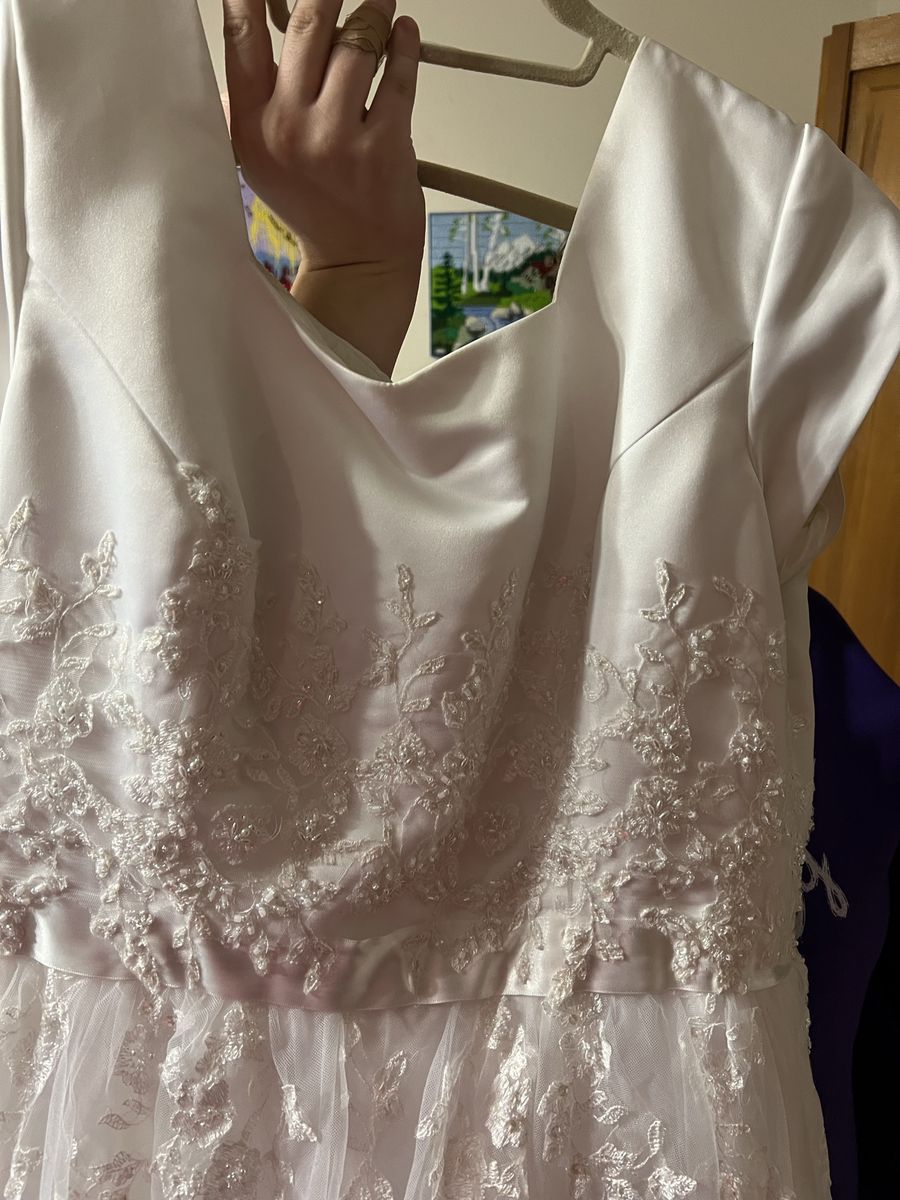 Wedding dress