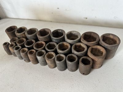 Vintage Proto Sockets 26 Pieces 3/8” - 1-1/4”