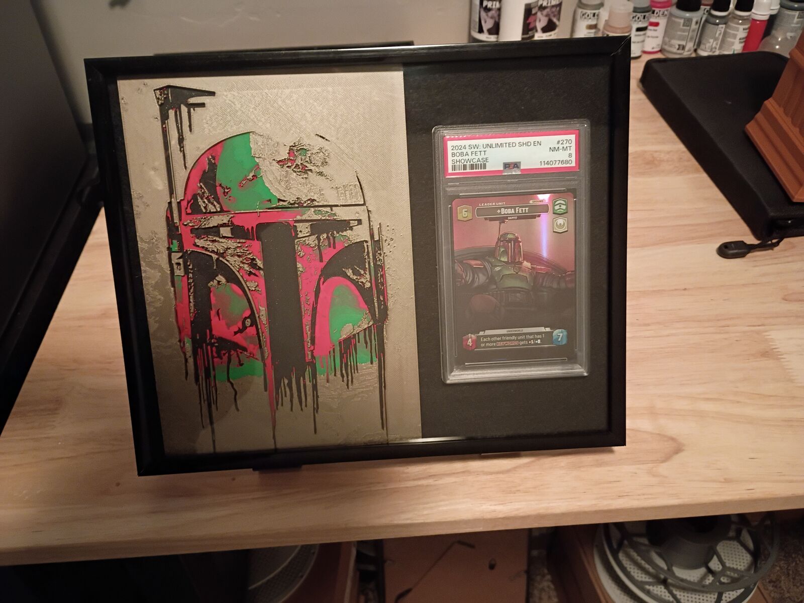 Gem 8 PSA graded Boba Fett - Daiymo - Showcase, with framed with decorative Boba Fett helmet art piece