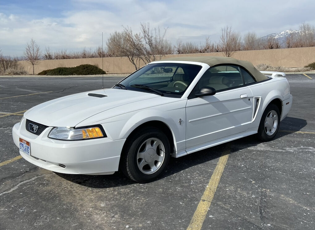 2001 Ford Mustang V6