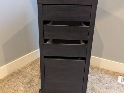 Desk and drawer set - like new condition