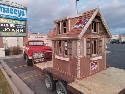 Rustic Cabin Playhouse (with loft) can set up deliver today)
