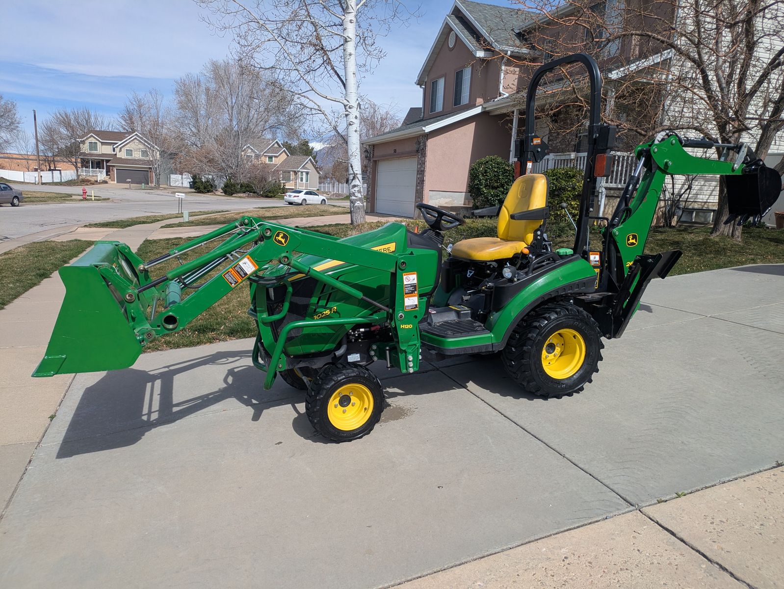 2014 John Deere 1025r Tractor