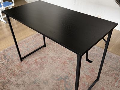 Computer desk