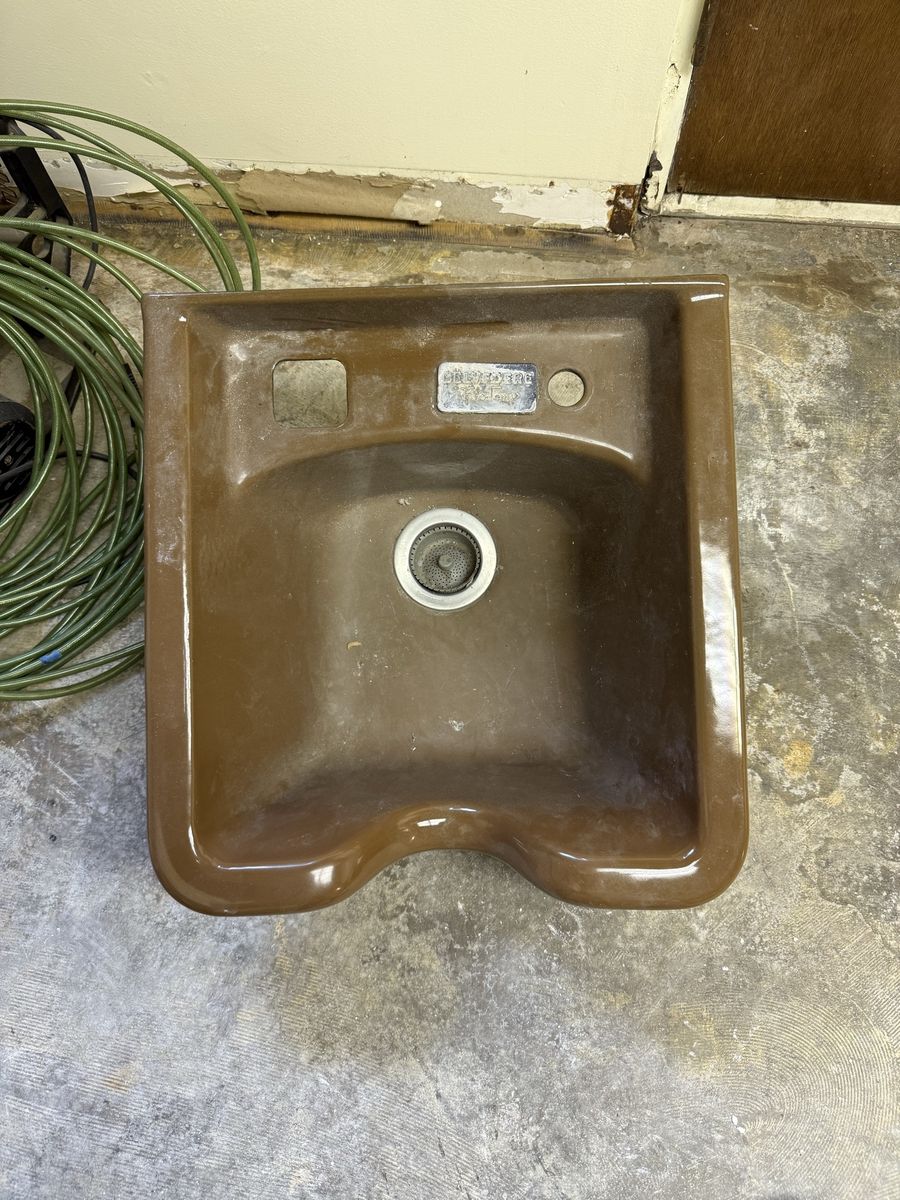 Vintage Beauty Salon Hair Washing Sink Shampoo Bowl Brown
