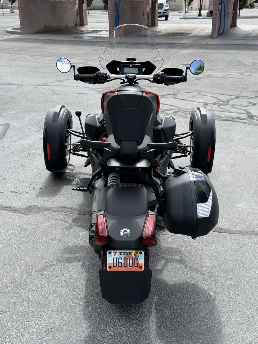 Main image 4