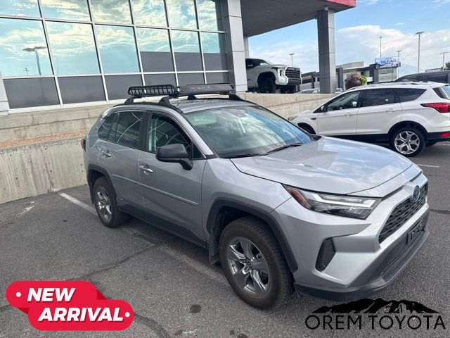 2024 Toyota RAV4 LE
