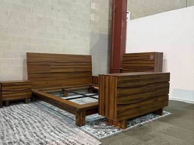 6-Piece Bedroom Set – Solid Wood