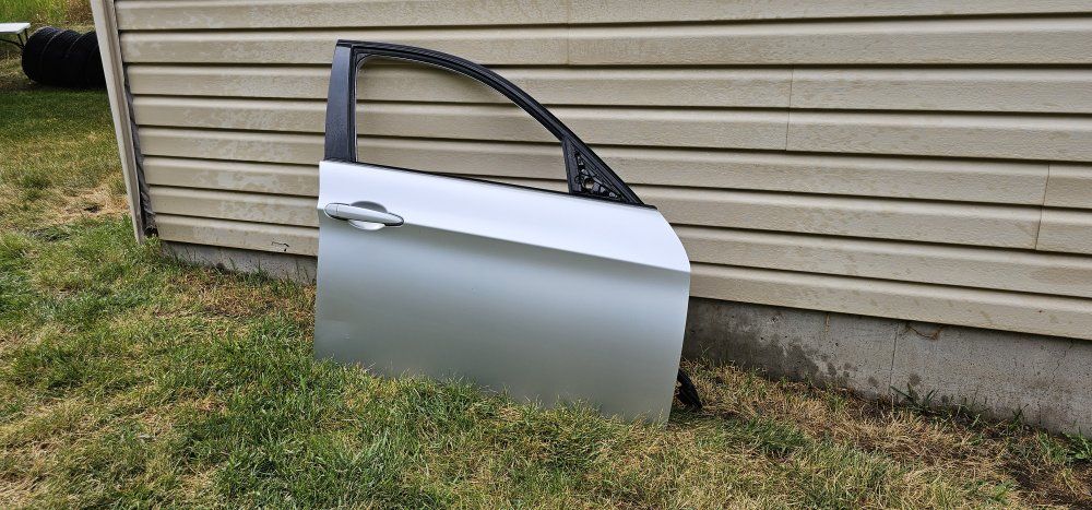 e90 335d right passenger door