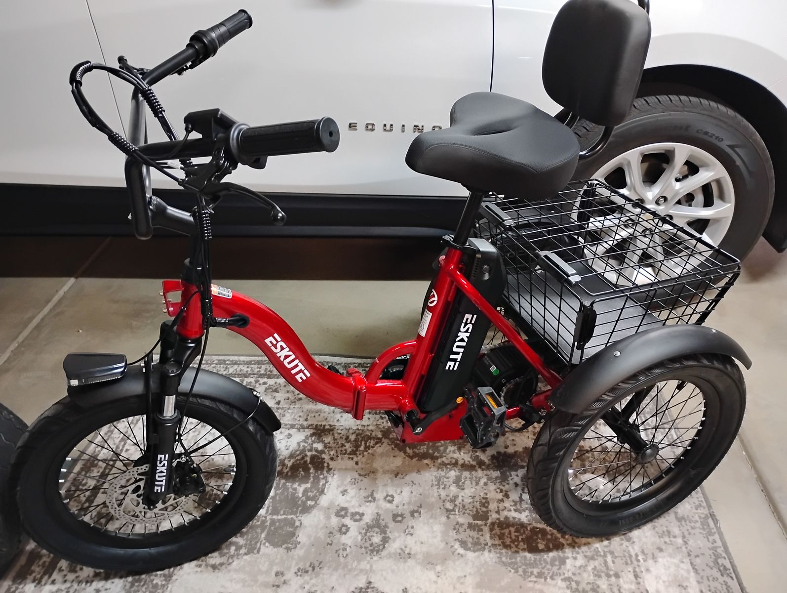 ESKUTE T300 Folding Trike Ebike