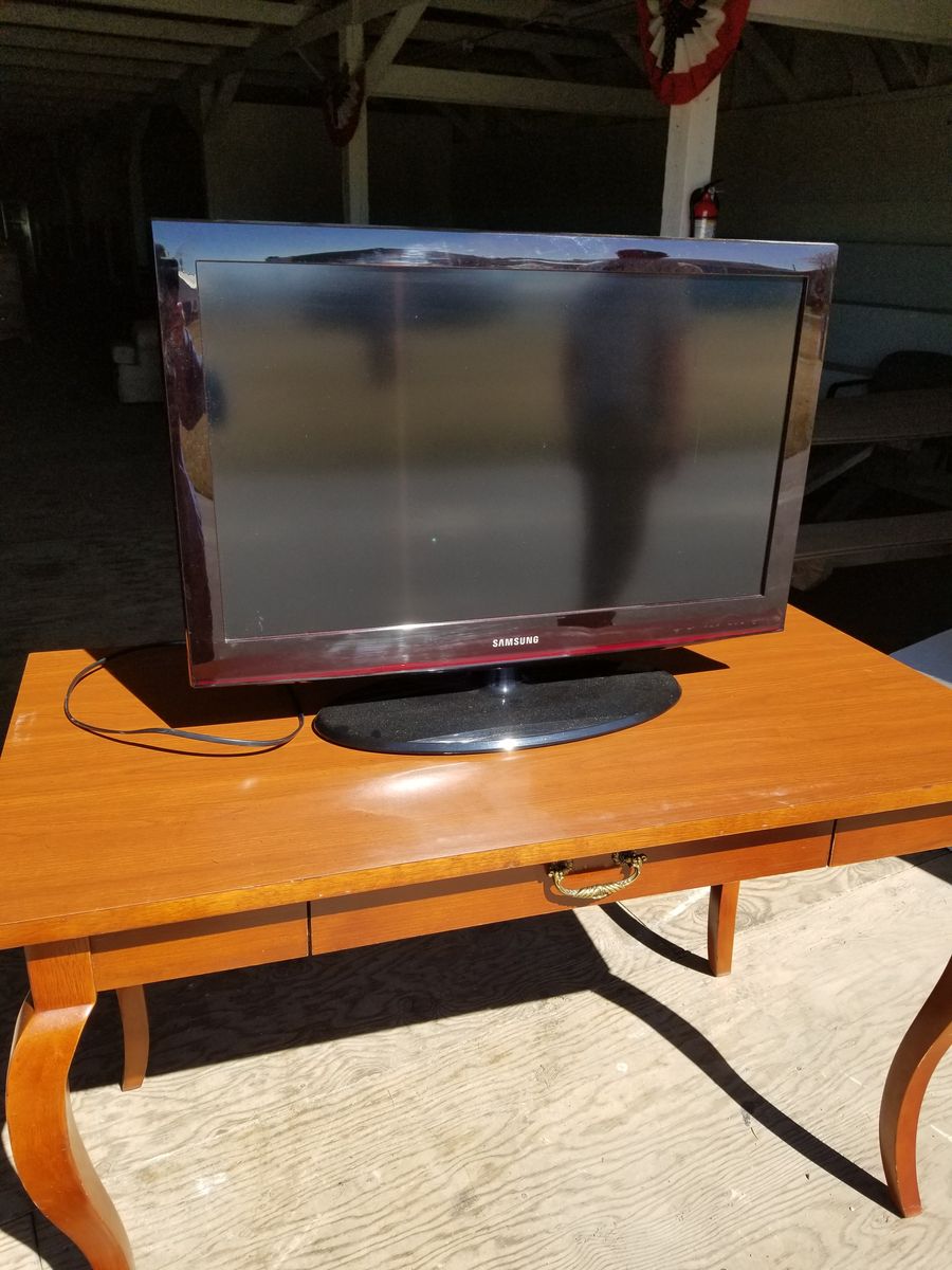 NICE Flat Screen TV's $25 each!