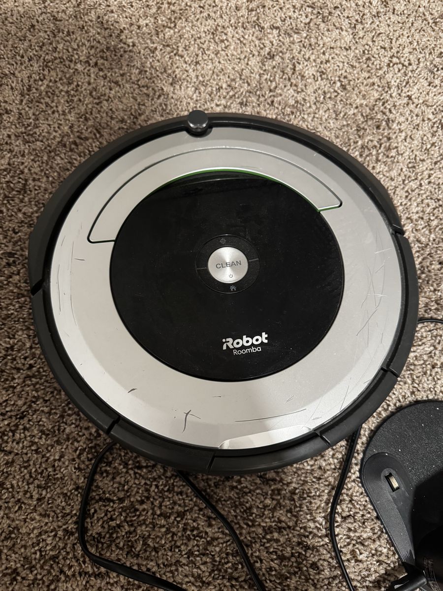 Roomba Vacuum