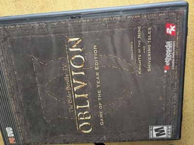 The Elder Scrolls IV: Oblivion Game of the Year Edition PC DVD Bethesda Softworks with Knights of the Nine & Shivering I