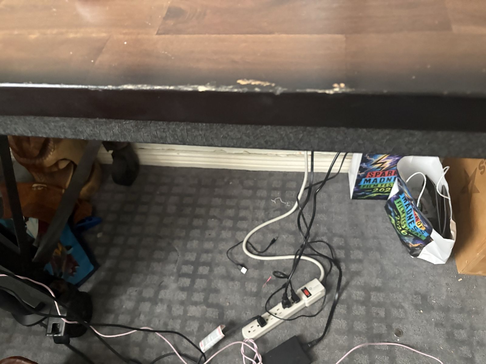 Main image 4