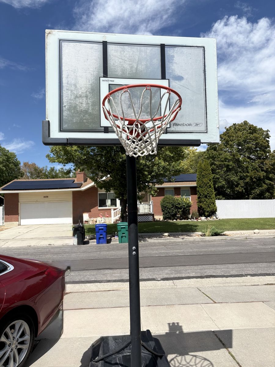 Reebok Portable Basketball Hoop System with Shatter Proof Backboard