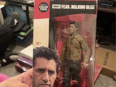 Fear the walking dead figures