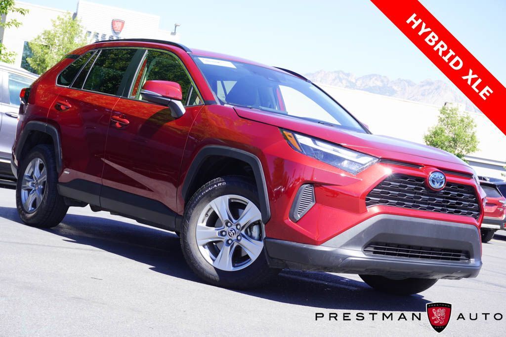 2023 Toyota RAV4 XLE