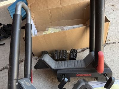 Yakima JayLow Folding Rooftop Kayak Rack Mounts