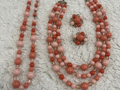 Coral and Pinks 1950's 'Richelieu' Necklace, Choker, and Earring Set -Vintage