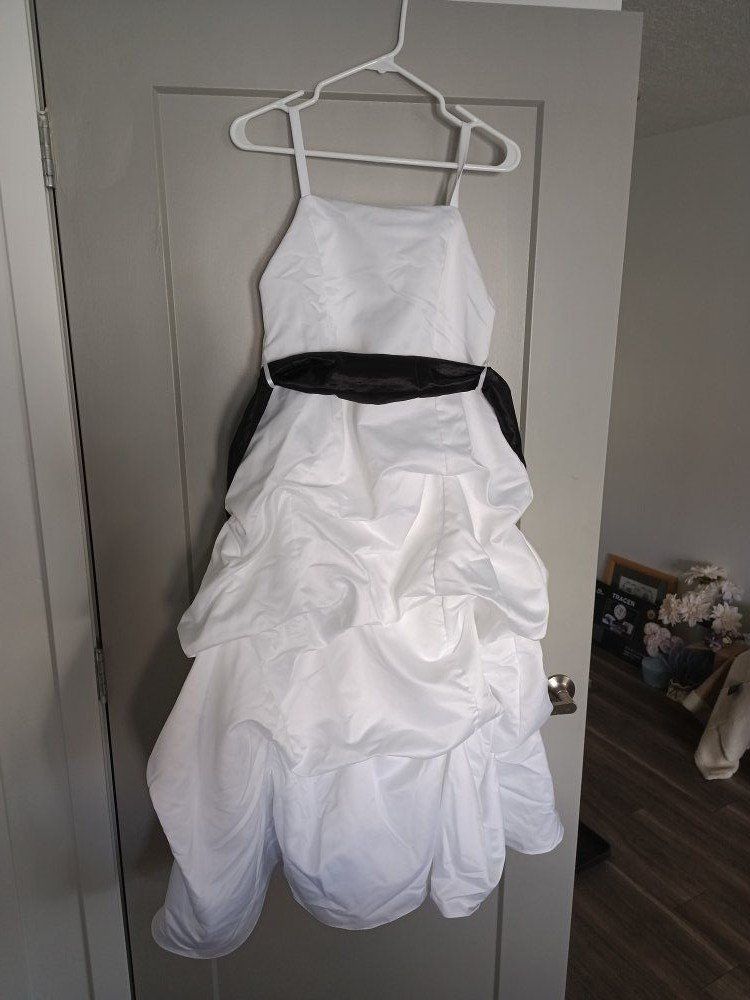 White Dress girls 14