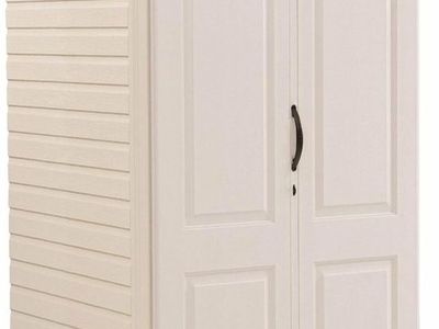 Rubbermade Storage shed