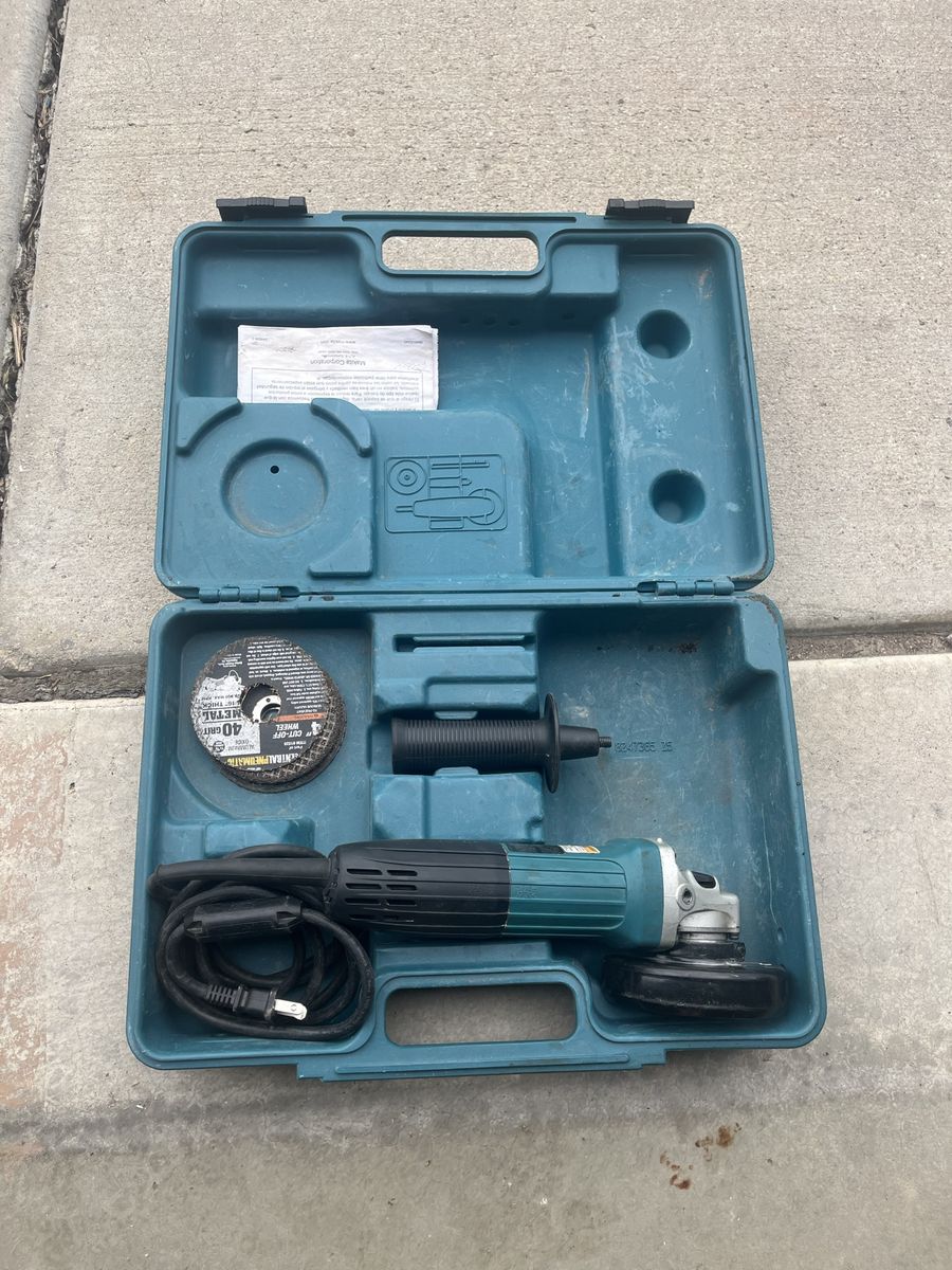 Makita Grinder