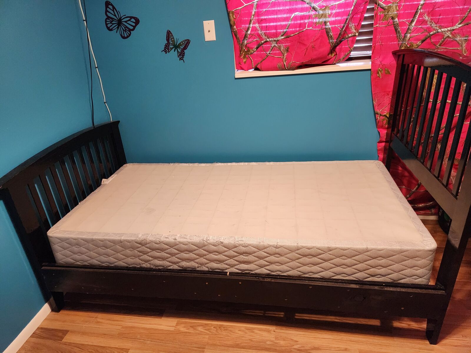 Twin bed frame