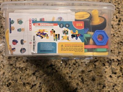 Lil' Engineers Construction Engineering Blocks Set - 90 PCS
