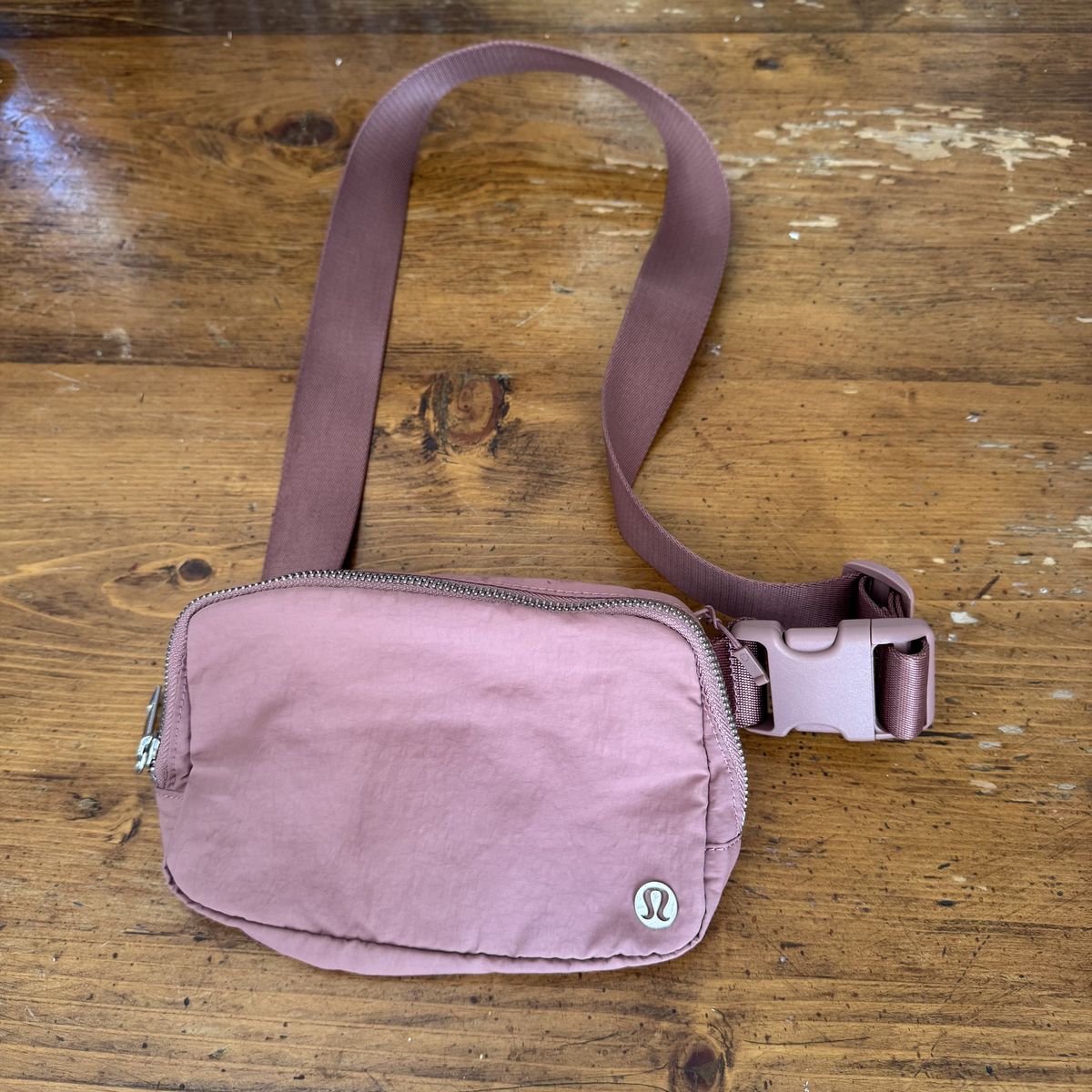 Lululemon Everywhere Belt Bag Dusty Rose Mauve