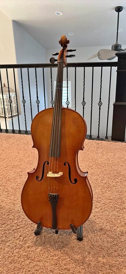 1/2 Size Core C30 Cello w/ Hard Case