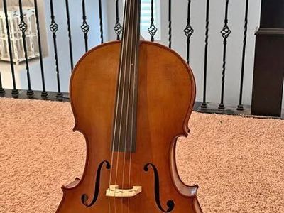 1/2 Size Core C30 Cello w/ Hard Case