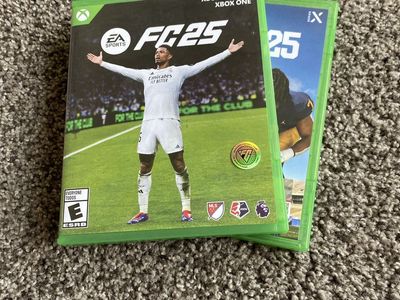 FC 25 and College Football 25 Xbox games