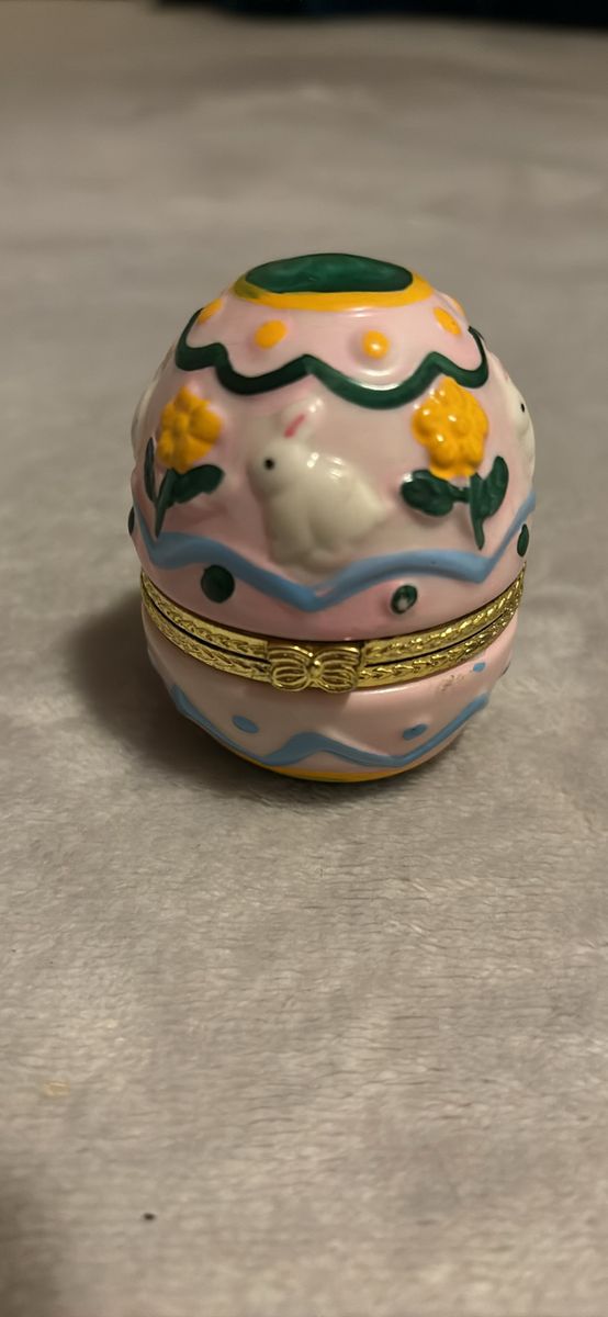 Vintage Oxford Elite ceramic egg-shaped hinged trinket box