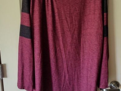 Plus Size Women's 5XL Maroon V-Neck Long Sleeve Top with Dark Gray Raglan Sleeves