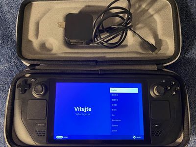 Like New 512GB LCD Steam Deck w/carrying case