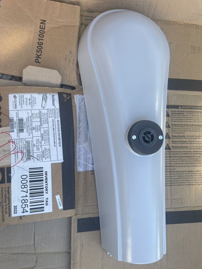 COOPER, ARCH 100 watt LED LIGHT Street light