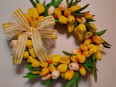Bright and Colorful Yellow Tulip Wreath