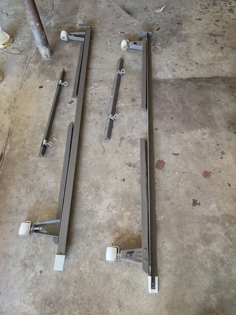 King metal bed frame