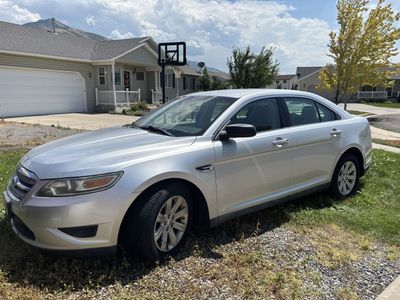 2011 Ford Taurus