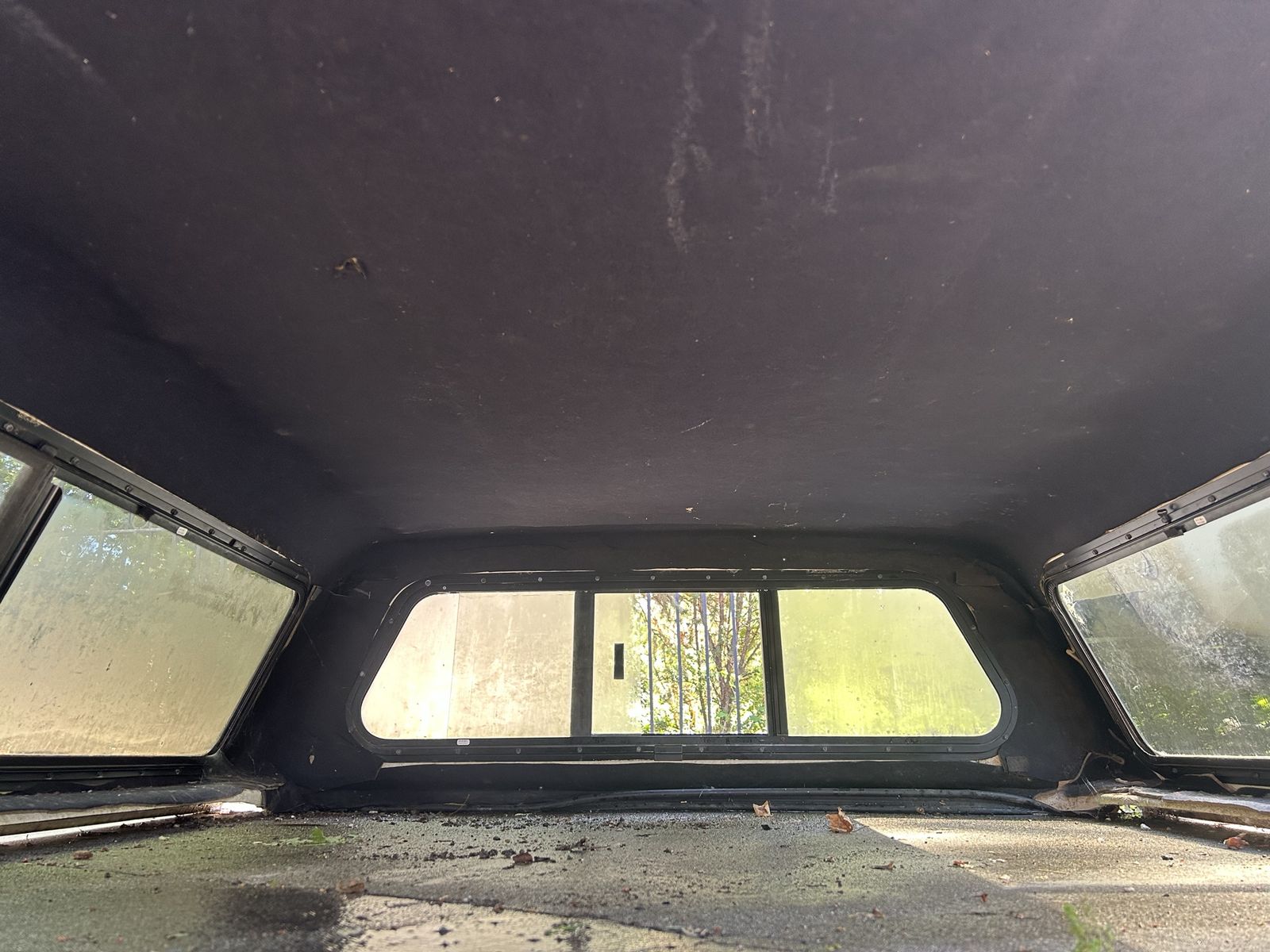 Main image 6
