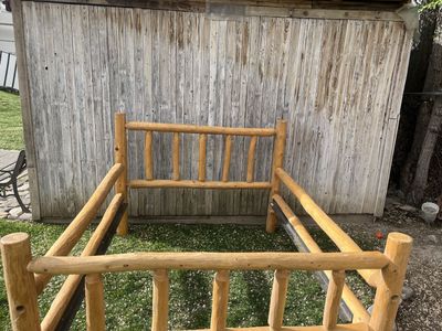 Log Bed Queen