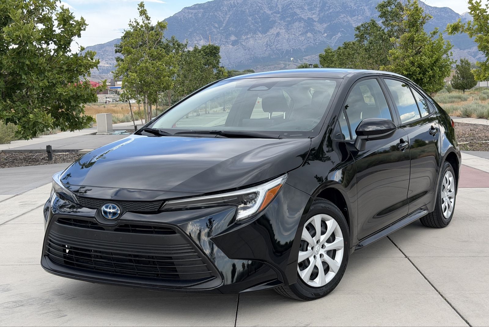 2023 Toyota Corolla Hybrid LE