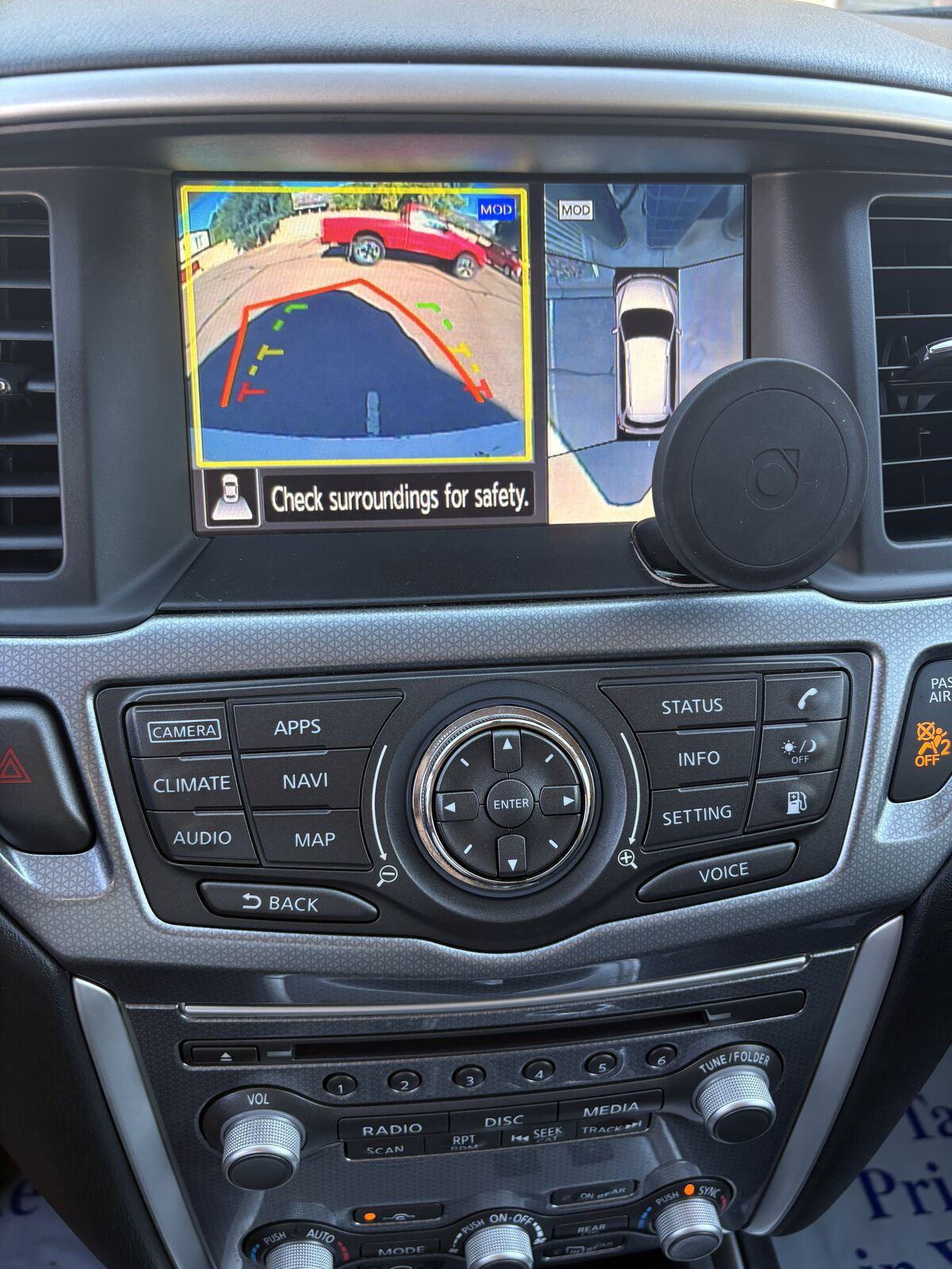 2019 Nissan Pathfinder SL