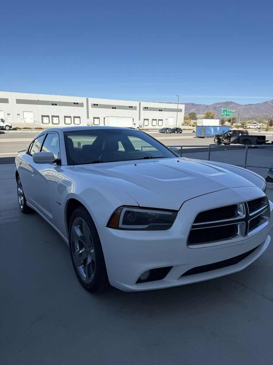 2011 Dodge Charger R/T Plus