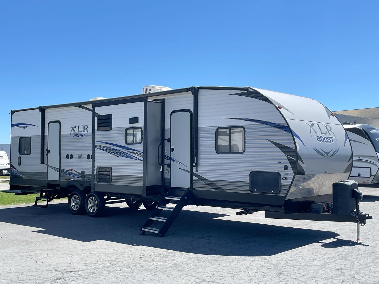 2018 FOREST RIVER XLR BOOST 31QB