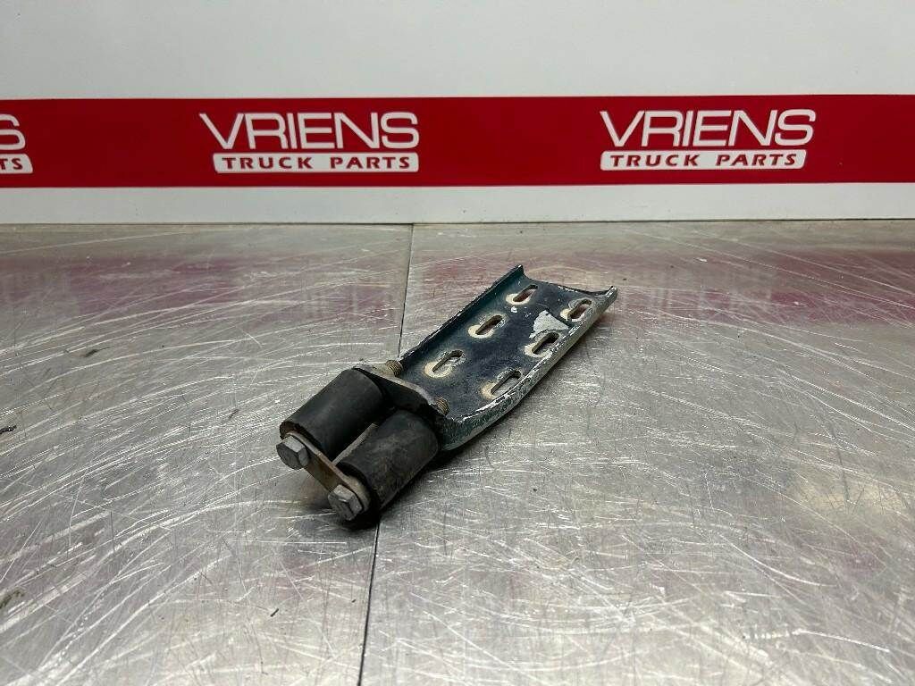 Used Peterbilt 378 Lower Hood Roller Bracket, Part # 13-04387